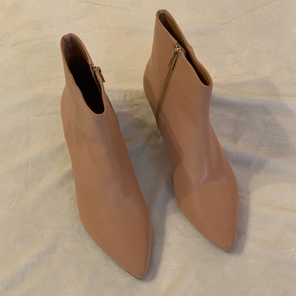 Taryn Rose New "Nora Luxe Leather" Sea Shell (Tannish Peach) Booties, Size 11! - Picture 8 of 8